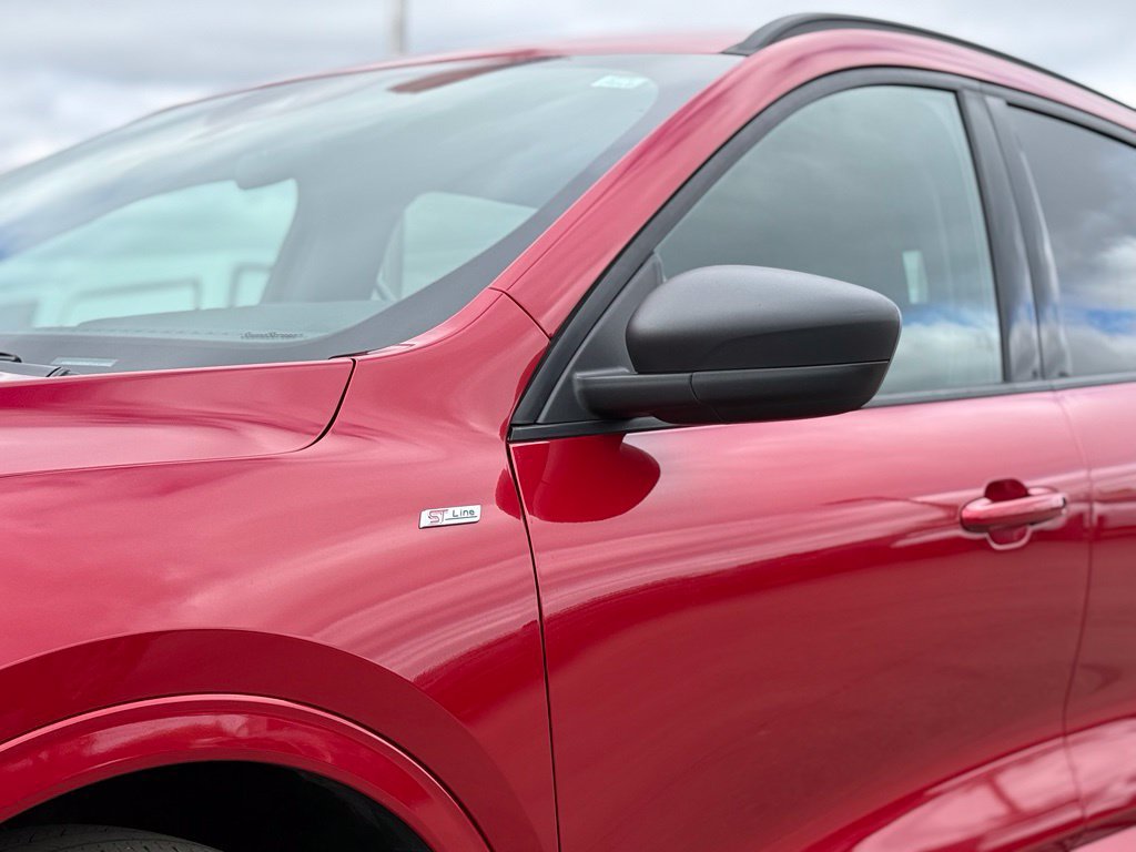 Used 2023 Ford Escape ST-Line w/ Tech Pack #1 AWD/4WD image 41