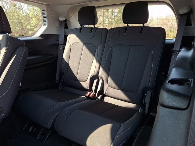 Used 2023 Jeep Grand Cherokee L Laredo image 11