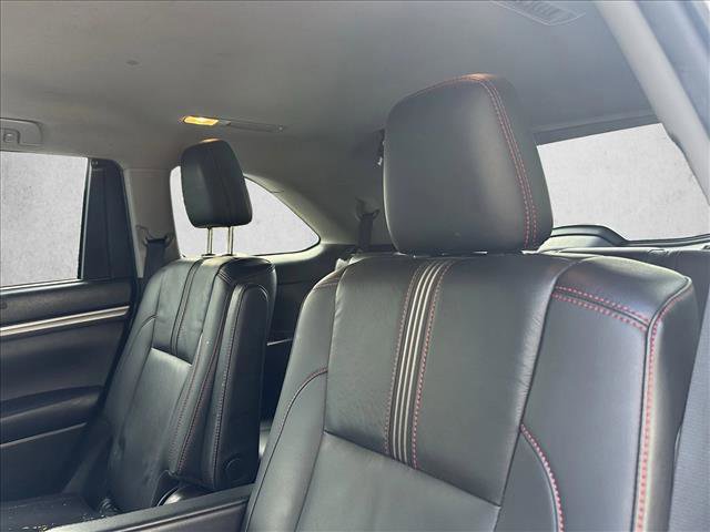 Used 2019 Toyota Highlander SE w/ Phone Cable & Charge Package image 25