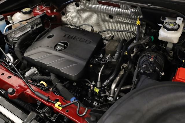 Used 2020 Buick Encore GX Essence image 11