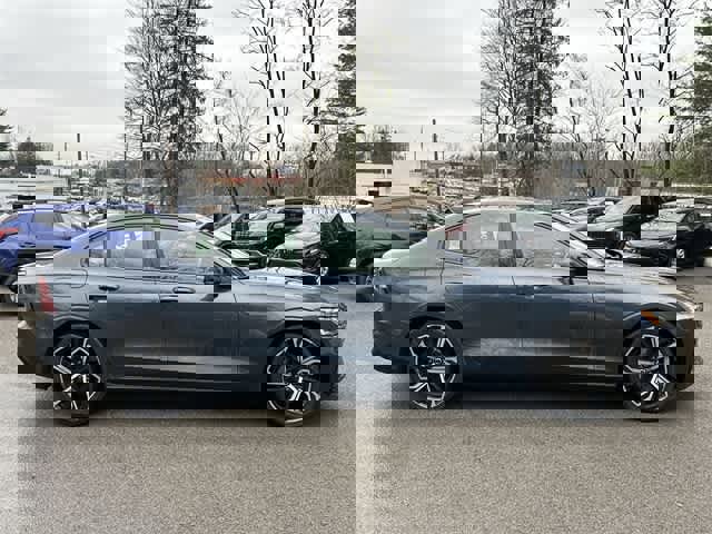 Used 2024 Volvo S60 B5 Plus image 3