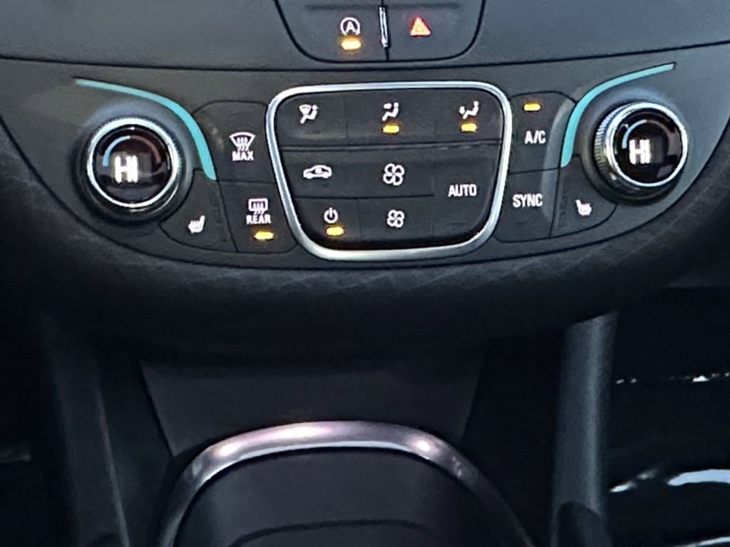 Used 2024 Chevrolet Malibu LT image 15