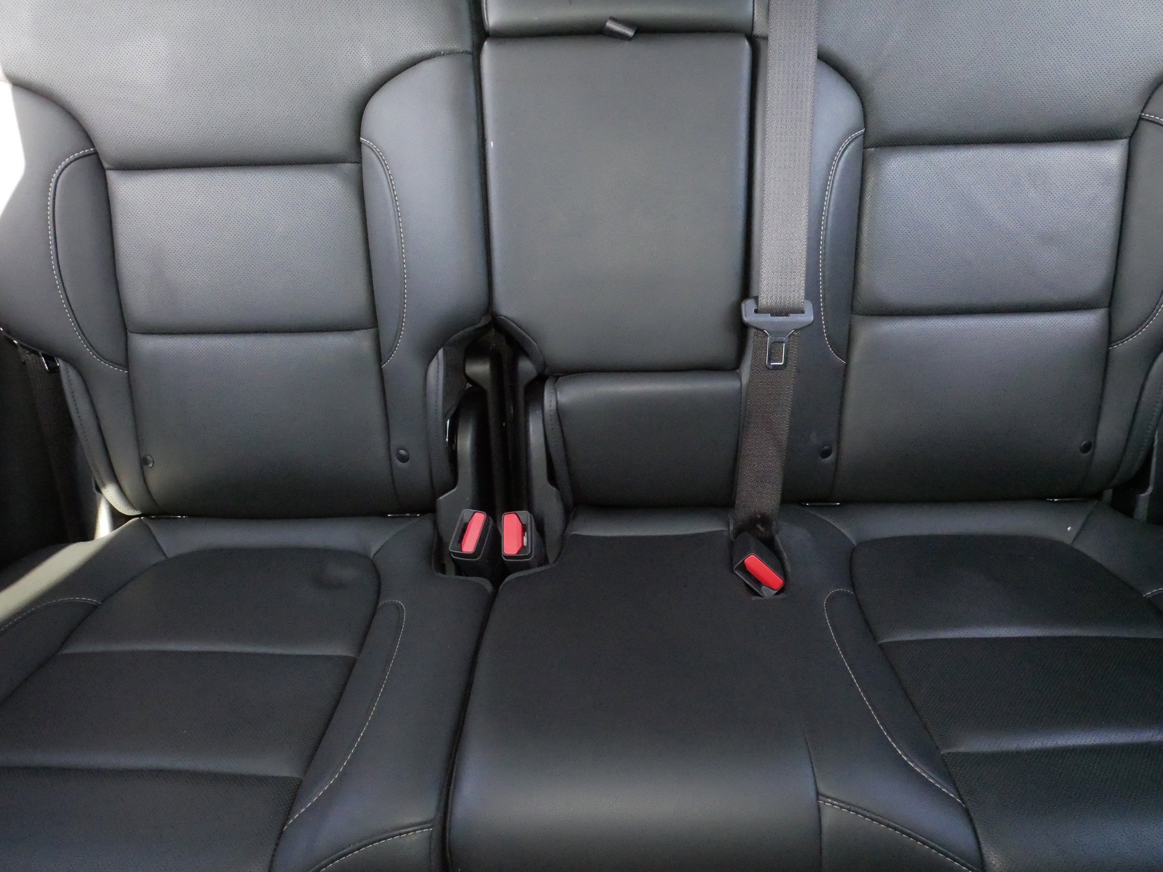 Used 2023 GMC Acadia SLT image 13