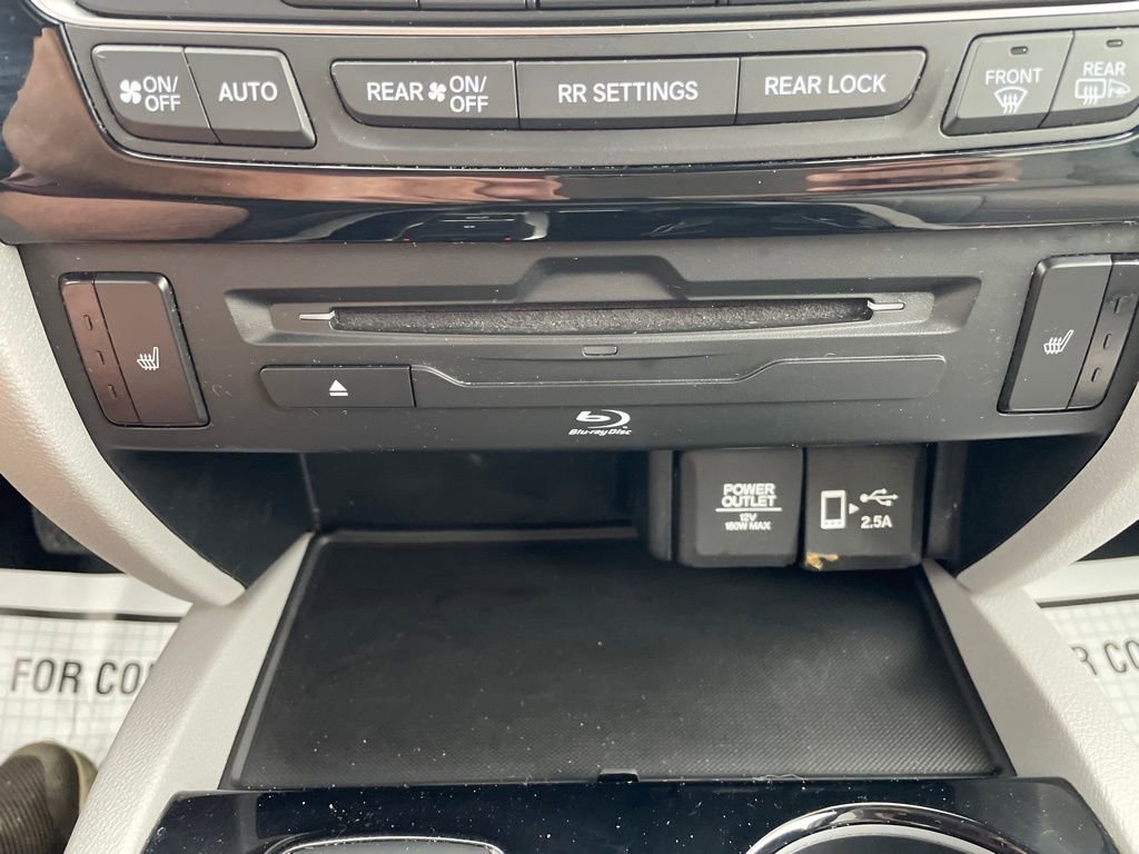 Used 2021 Honda Pilot Touring image 28