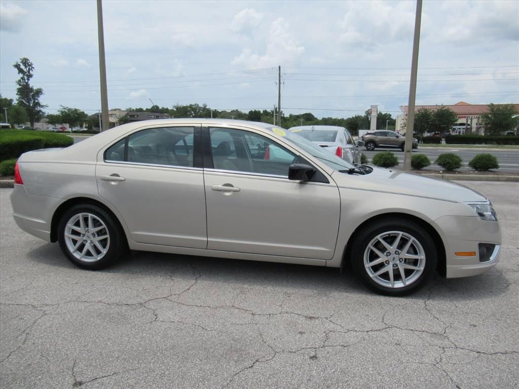 Used 2010 Ford Fusion SEL FWD image 2