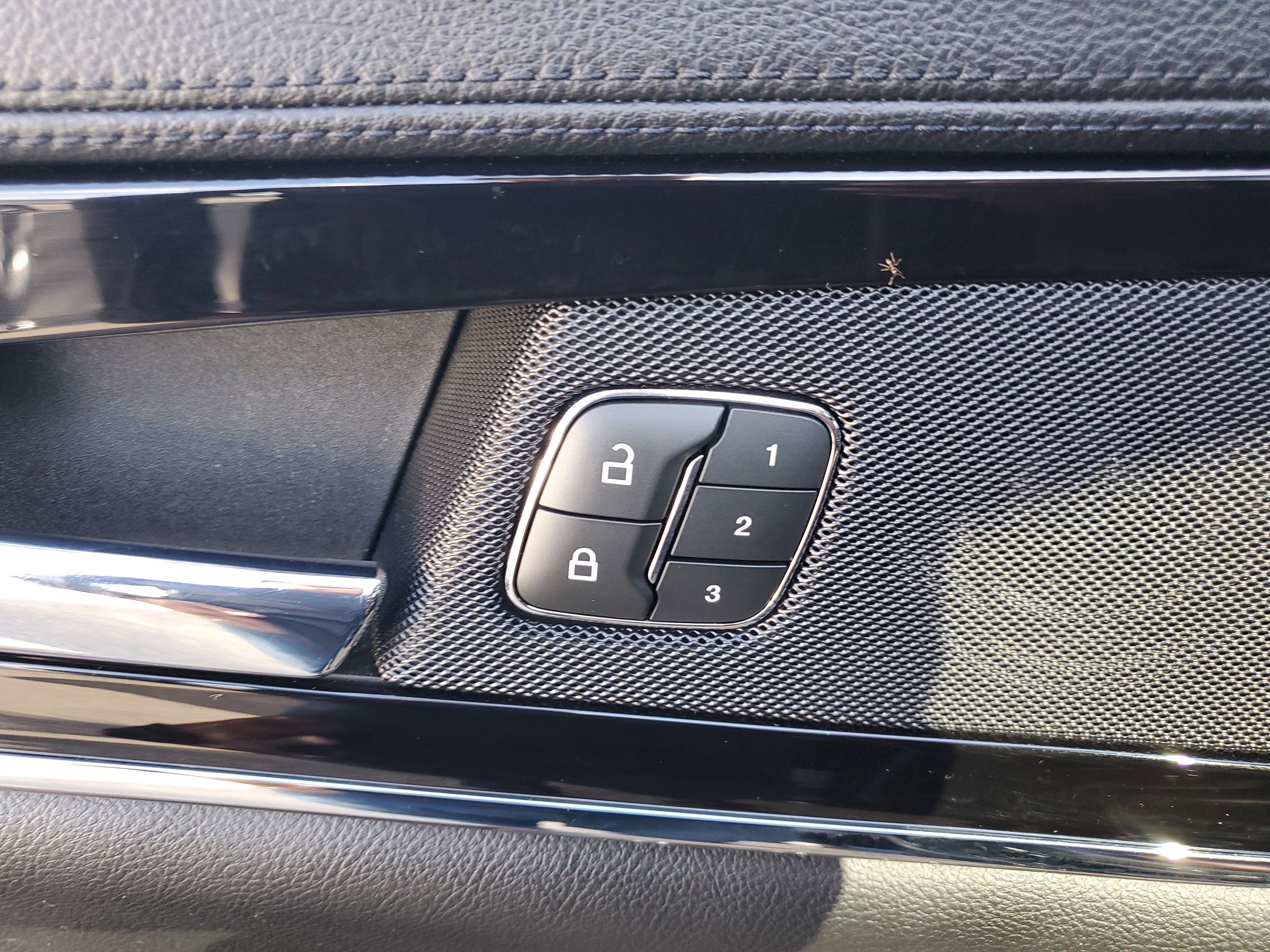 Certified 2022 Lincoln Nautilus Reserve w/ Equipment Group 201A image 15