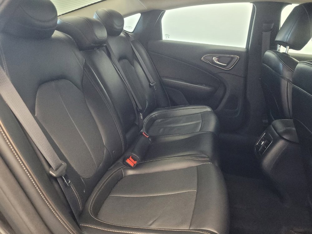 Used 2016 Chrysler 200 C w/ Premium Group image 19