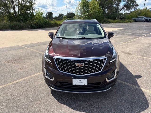Used 2020 Cadillac XT5 Premium Luxury w/ LPO, Floor Liner Package AWD/4WD image 2