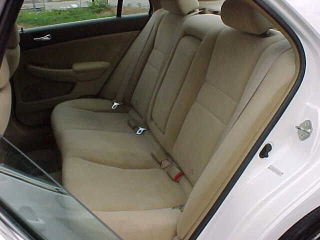 Used 2004 Honda Accord EX image 10