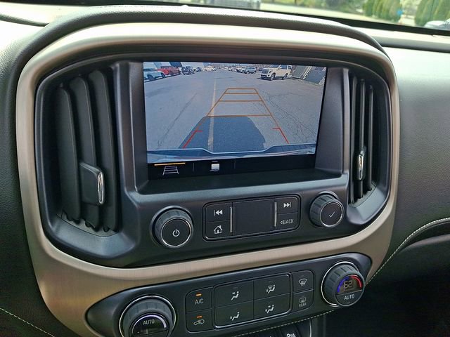 Used 2022 GMC Canyon Denali image 18