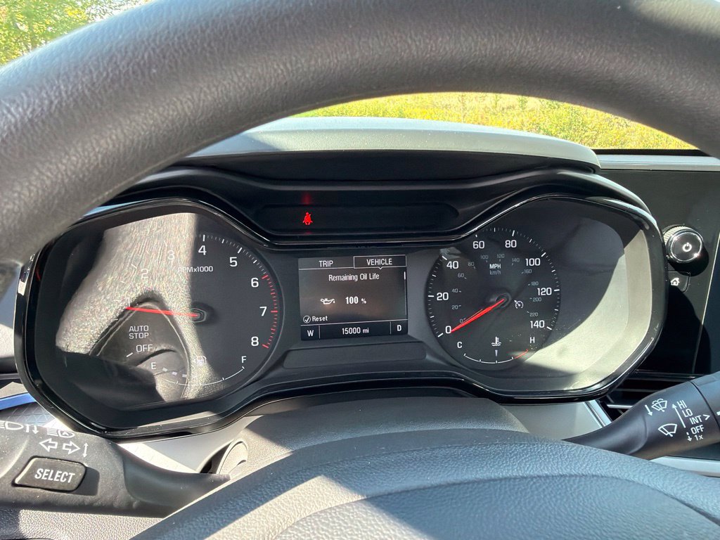 Used 2025 Chevrolet Trax LS w/ LS Convenience Package FWD image 8