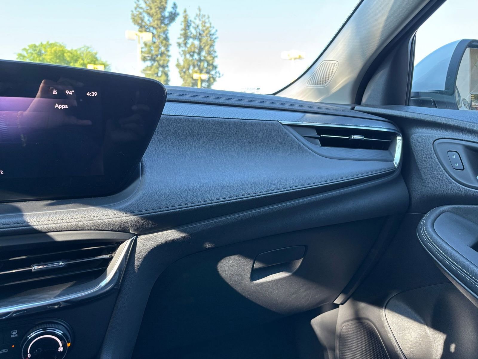 Used 2025 Buick Encore GX Preferred image 32