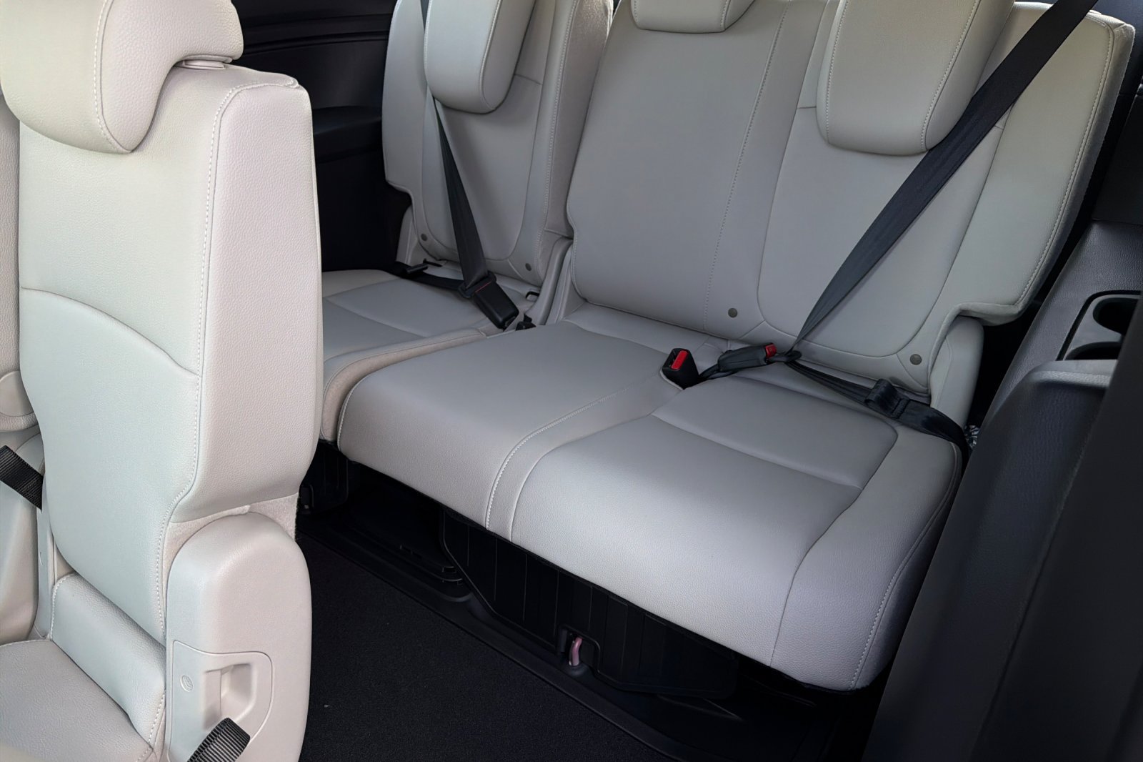 New 2027 Honda Odyssey EX-L image 13