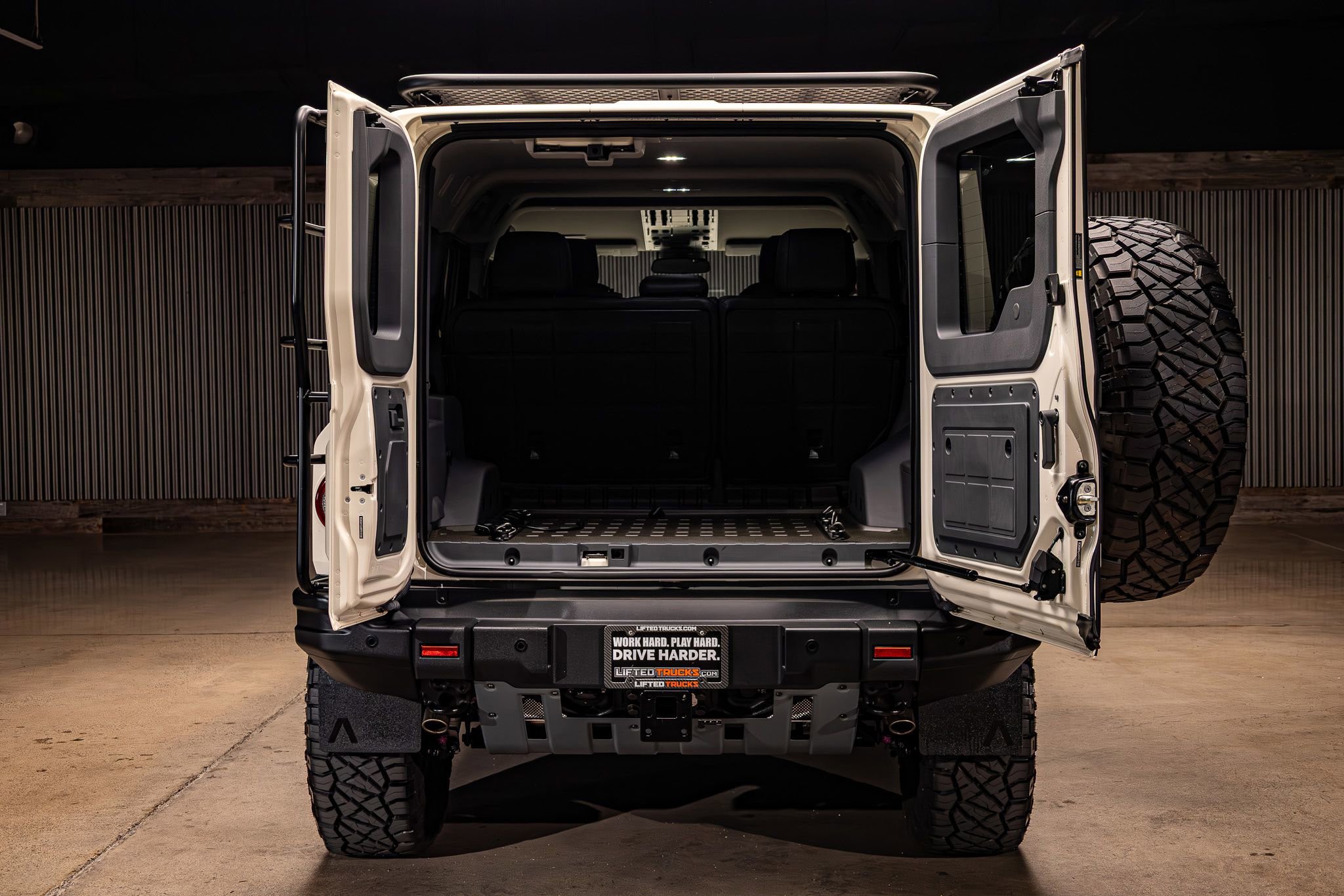 Used 2024 INEOS Grenadier image 9