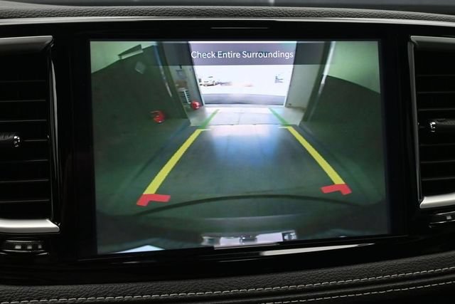 Used 2024 Chrysler Pacifica Touring FWD image 38
