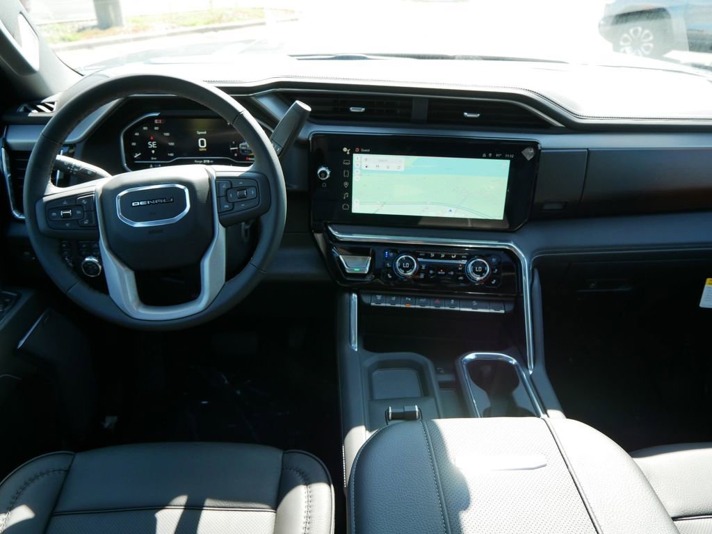 New 2025 GMC Sierra 3500 Denali w/ Denali Reserve Package image 10