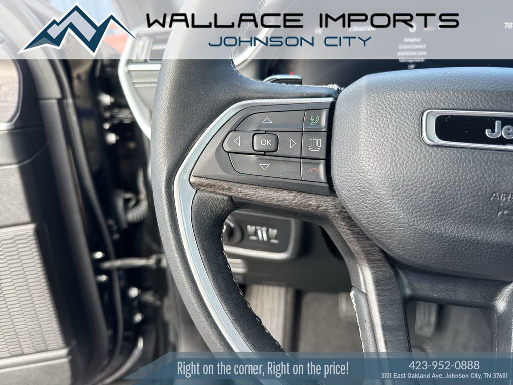 Used 2024 Jeep Grand Cherokee Limited AWD/4WD image 31