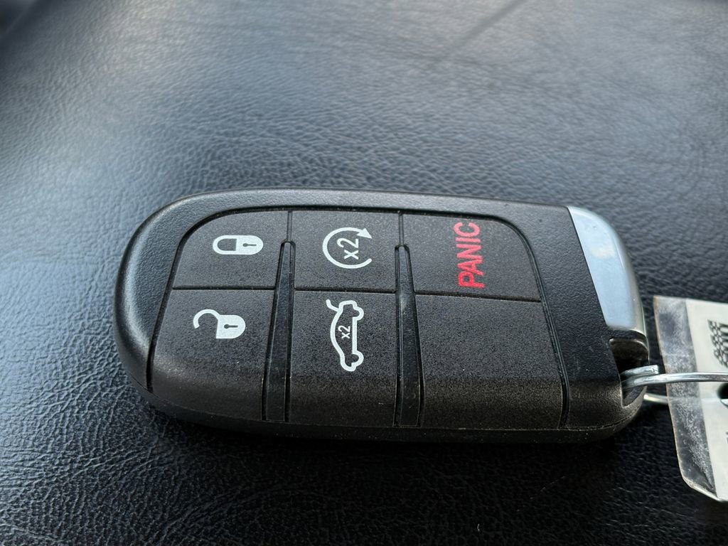 Used 2021 Chrysler 300 S image 32