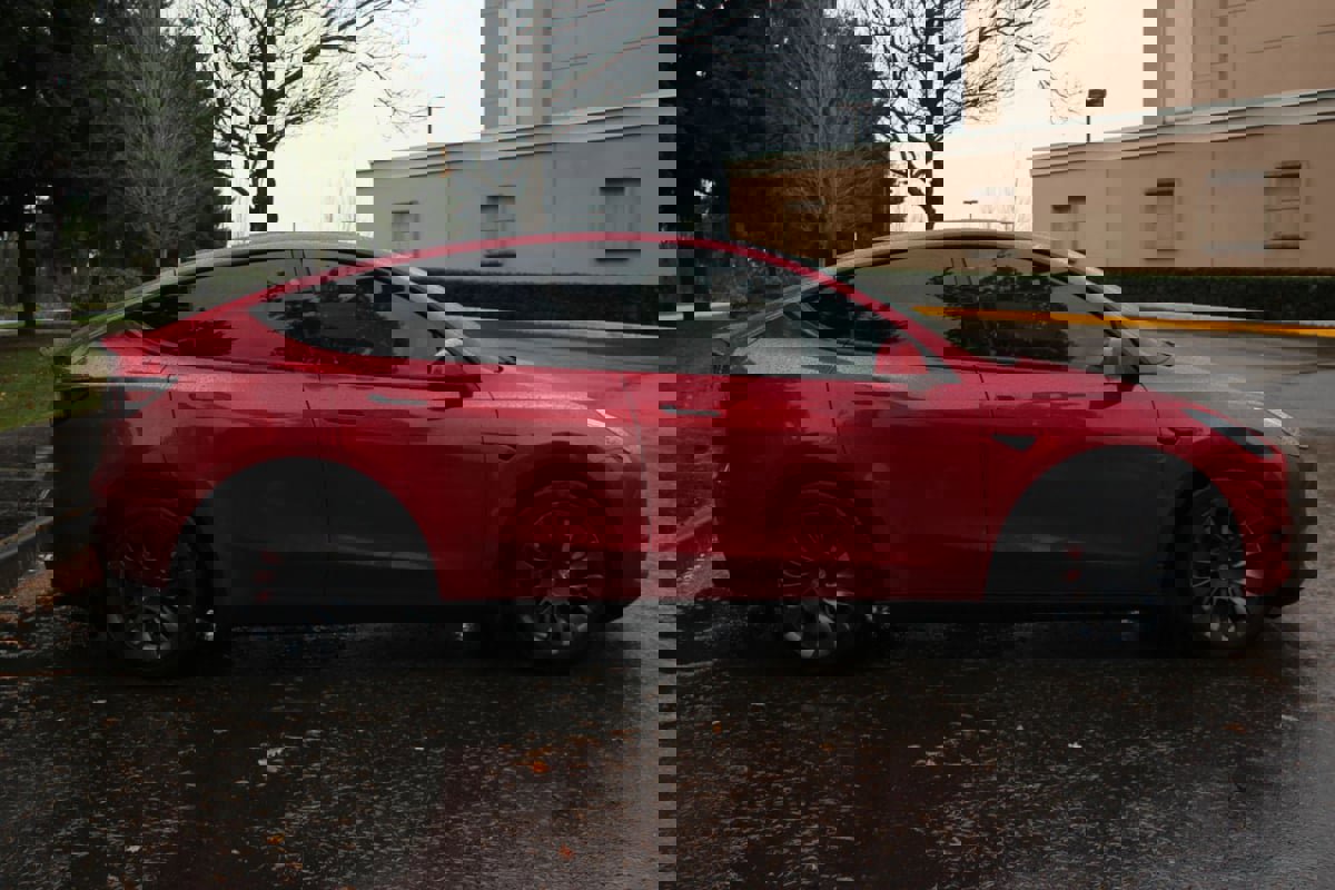 Used 2021 Tesla Model Y Performance image 7