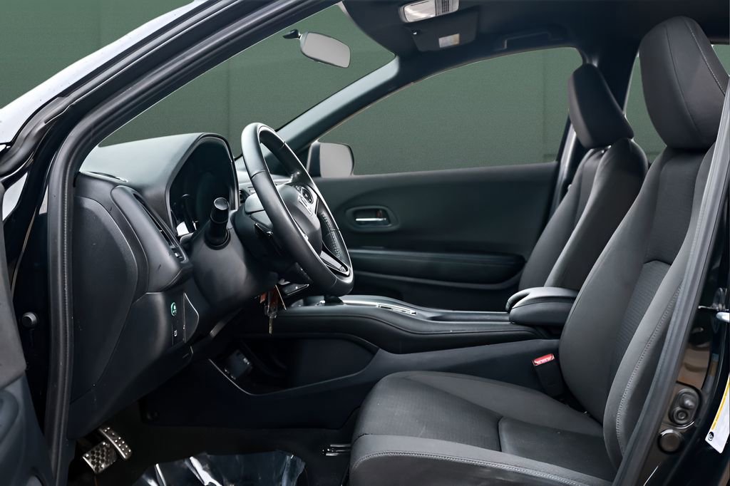 Used 2021 Honda HR-V Sport image 15