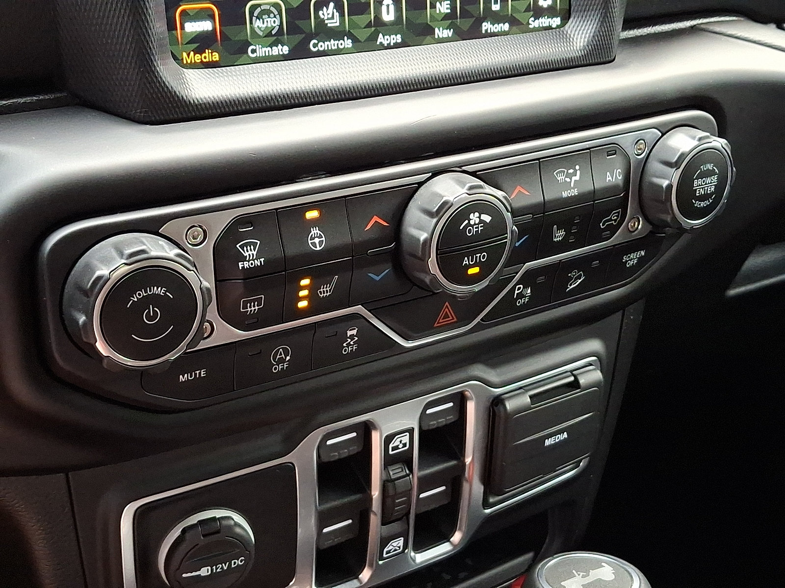 Certified 2021 Jeep Wrangler Unlimited Sahara AWD/4WD image 16