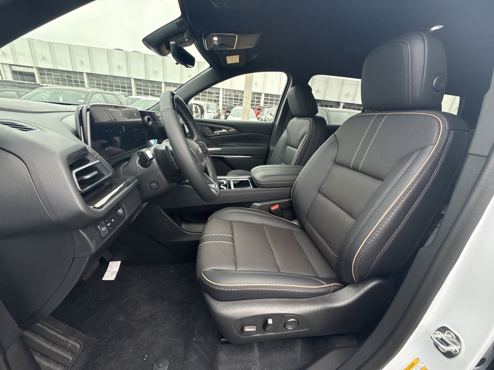 New 2026 Chevrolet Traverse High Country FWD image 13