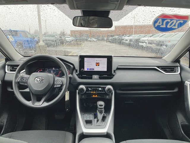 Used 2024 Toyota RAV4 LE image 18