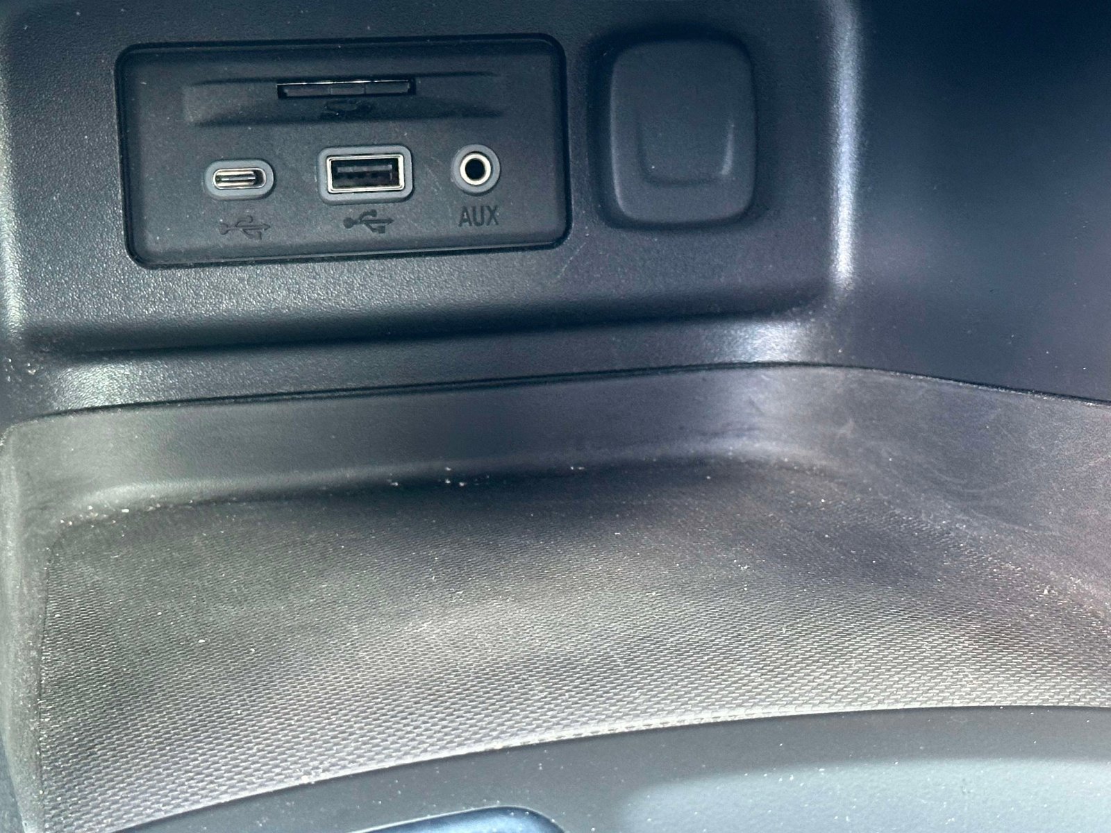 Used 2019 Chevrolet Equinox LT w/ Sun & Navigation Package image 31