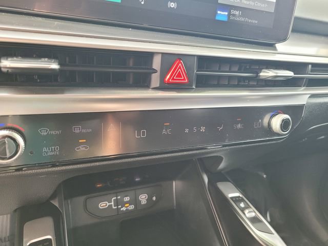 Used 2024 Kia Sorento S image 24