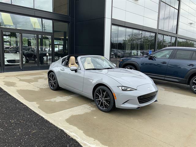 New 2026 MAZDA MX-5 Miata RF Grand Touring RWD image 8