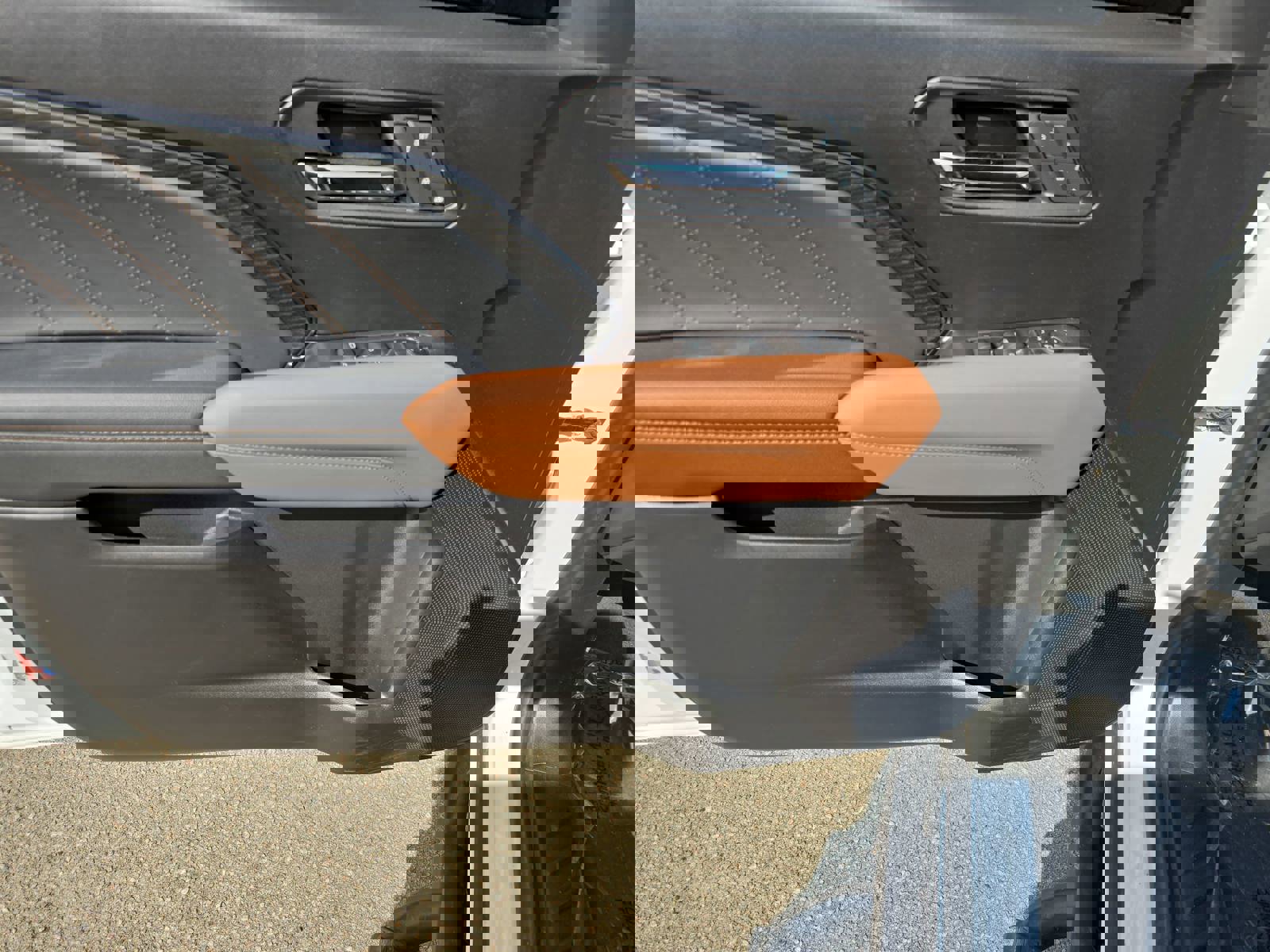 Used 2025 GMC Canyon AT4 w/ Nightfall Edition image 29