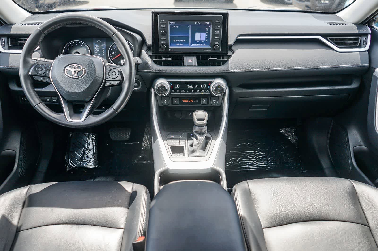 Used 2021 Toyota RAV4 XLE w/ Convenience Package image 11
