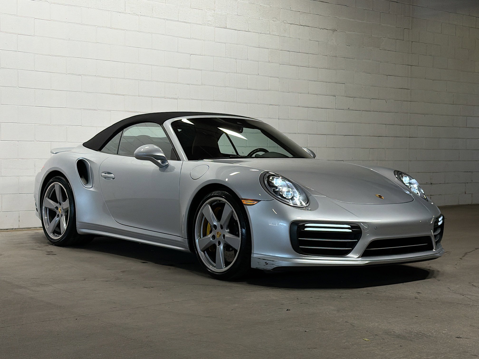 Used 2018 Porsche 911 Turbo S image 6