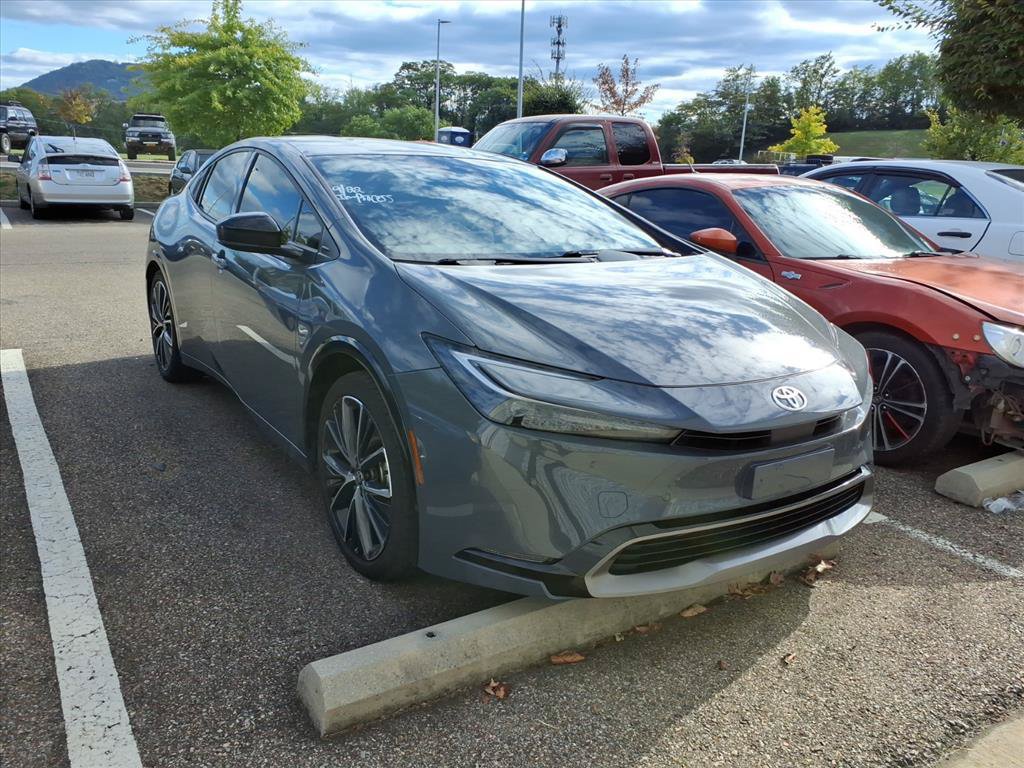 Certified 2023 Toyota Prius XLE FWD image 2