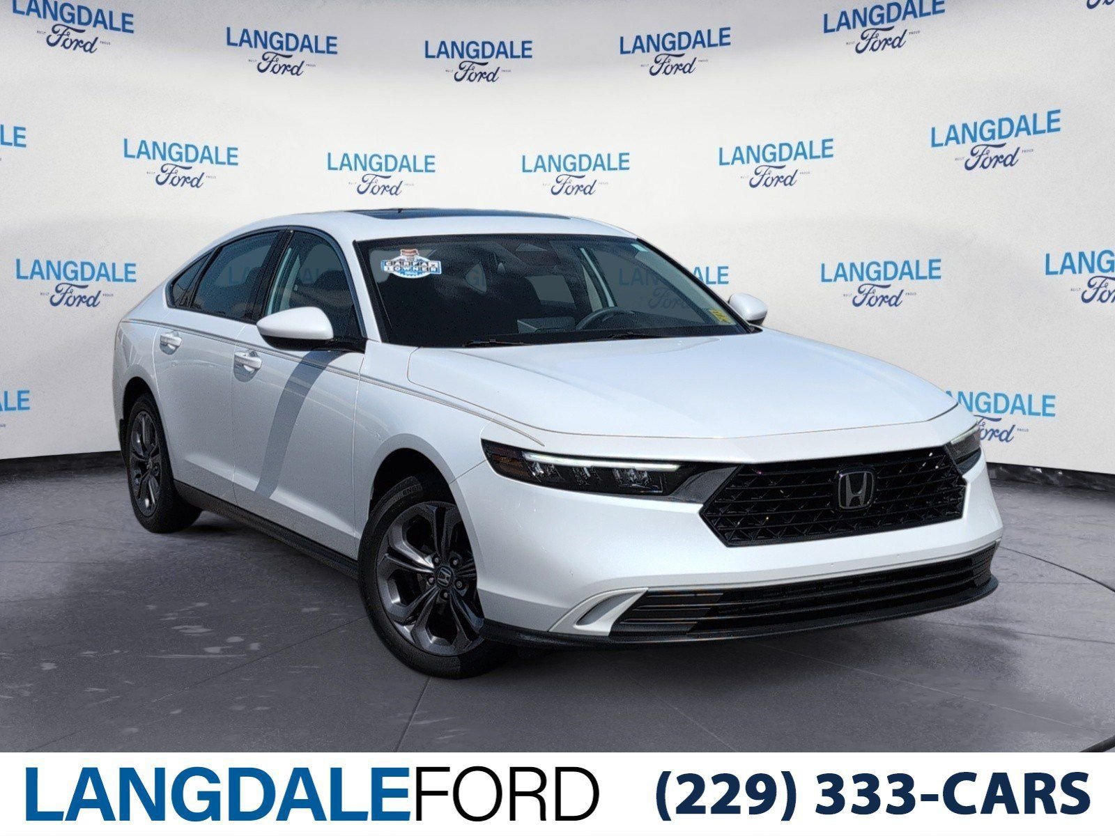 Used 2023 Honda Accord EX image 1