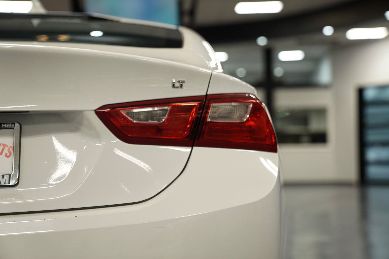 Used 2023 Chevrolet Malibu LT FWD image 17