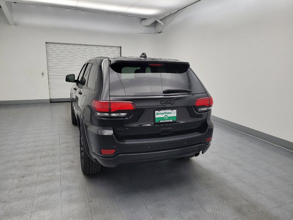 Used 2020 Jeep Grand Cherokee Altitude AWD/4WD image 6