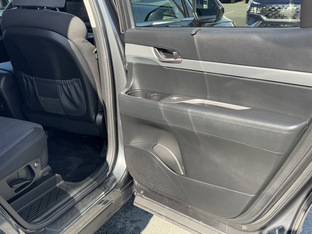 Used 2021 Hyundai Palisade SEL w/ Convenience Package image 15