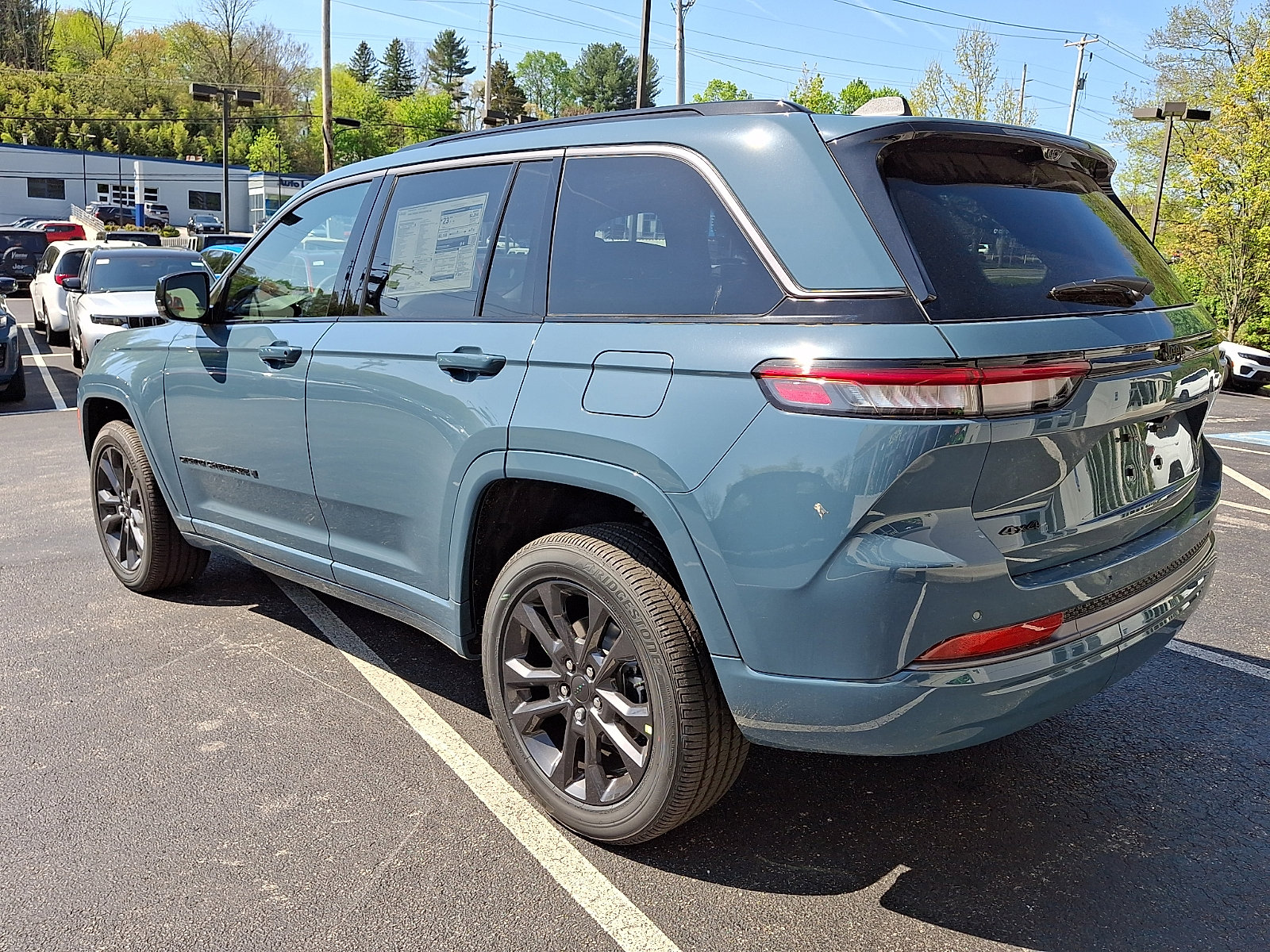 New 2026 Jeep Grand Cherokee Limited AWD/4WD image 4