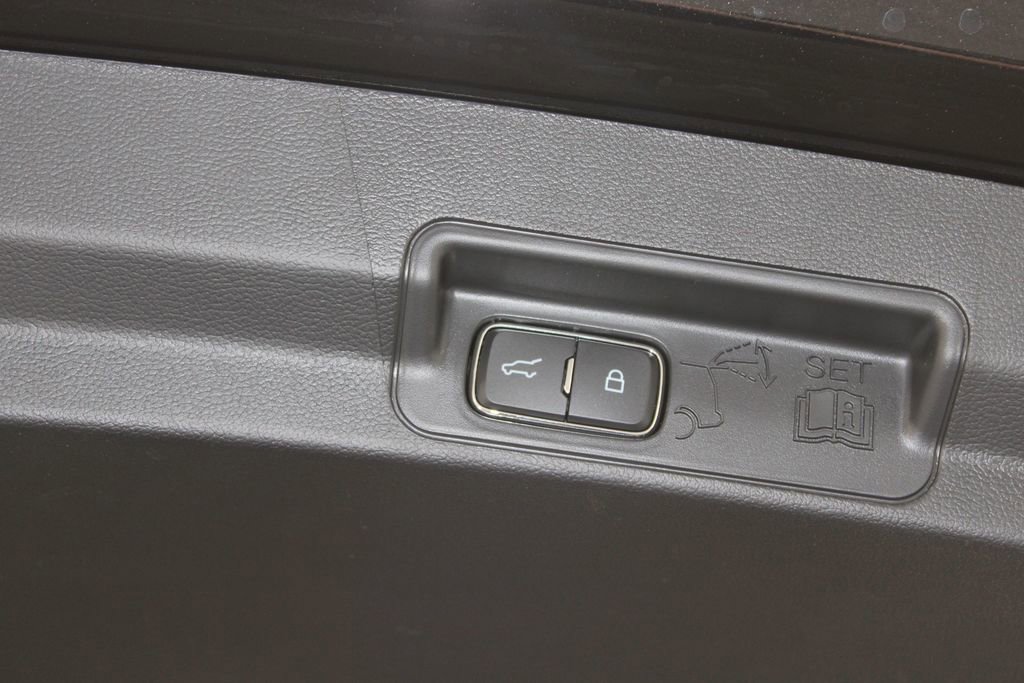 New 2026 Ford Explorer Active image 16