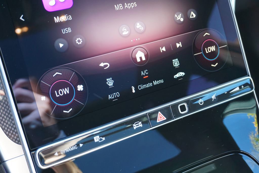 New 2026 Mercedes-Benz C 300 Sedan image 33