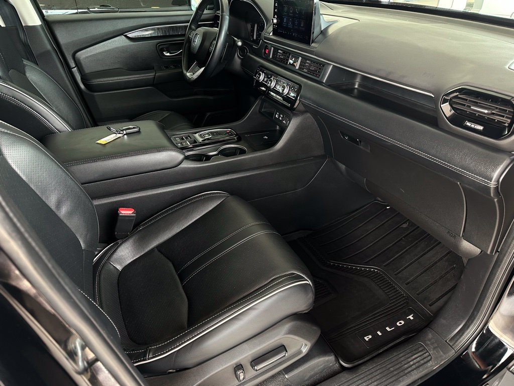 Used 2023 Honda Pilot Elite image 19