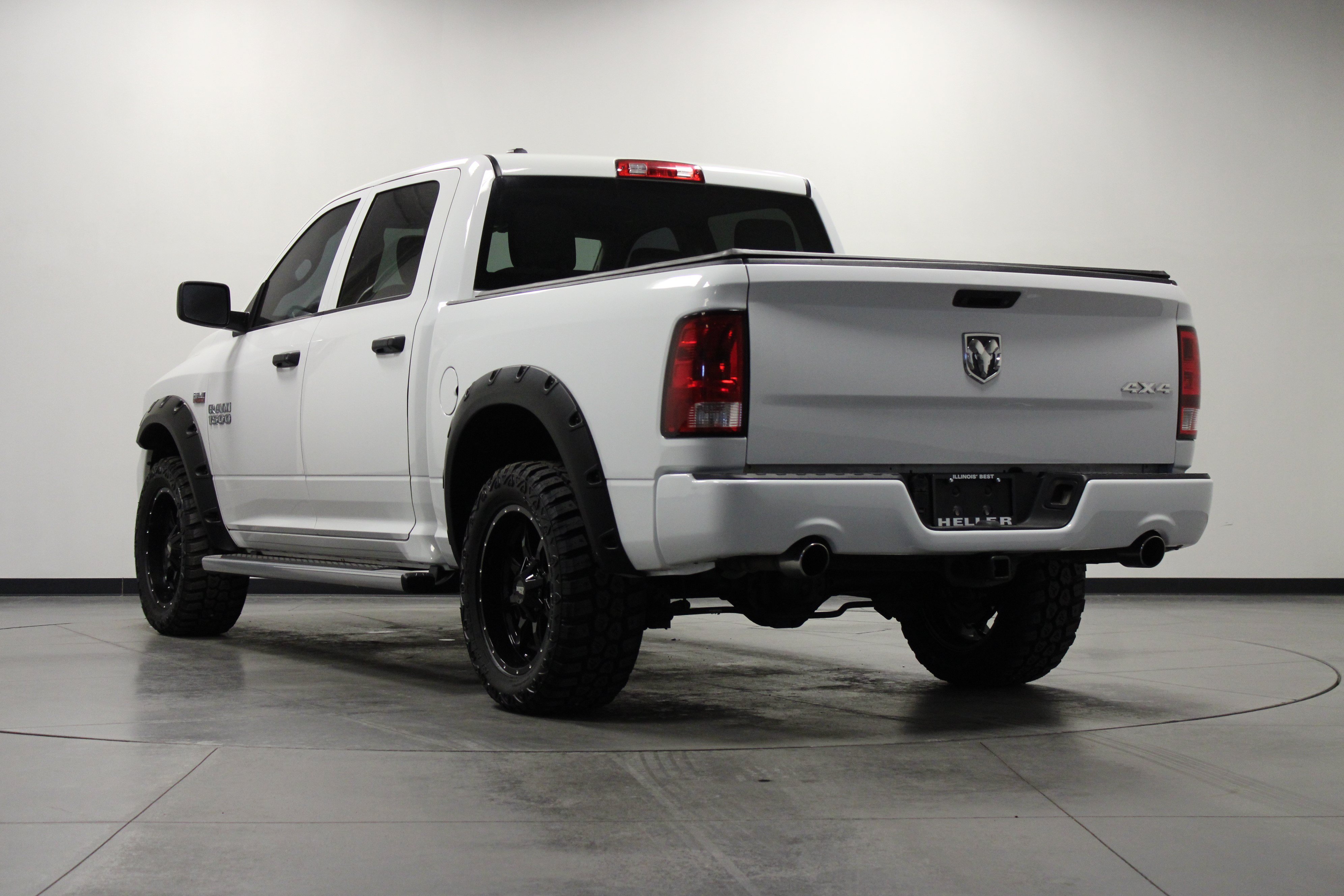 Used 2015 RAM 1500 Express AWD/4WD image 6