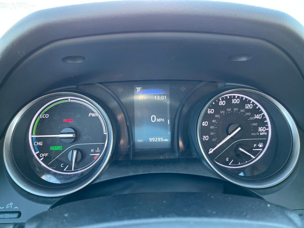 Used 2022 Toyota Camry SE image 16