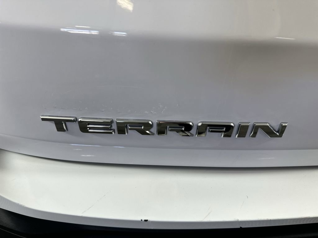 Used 2018 GMC Terrain SLE FWD image 32