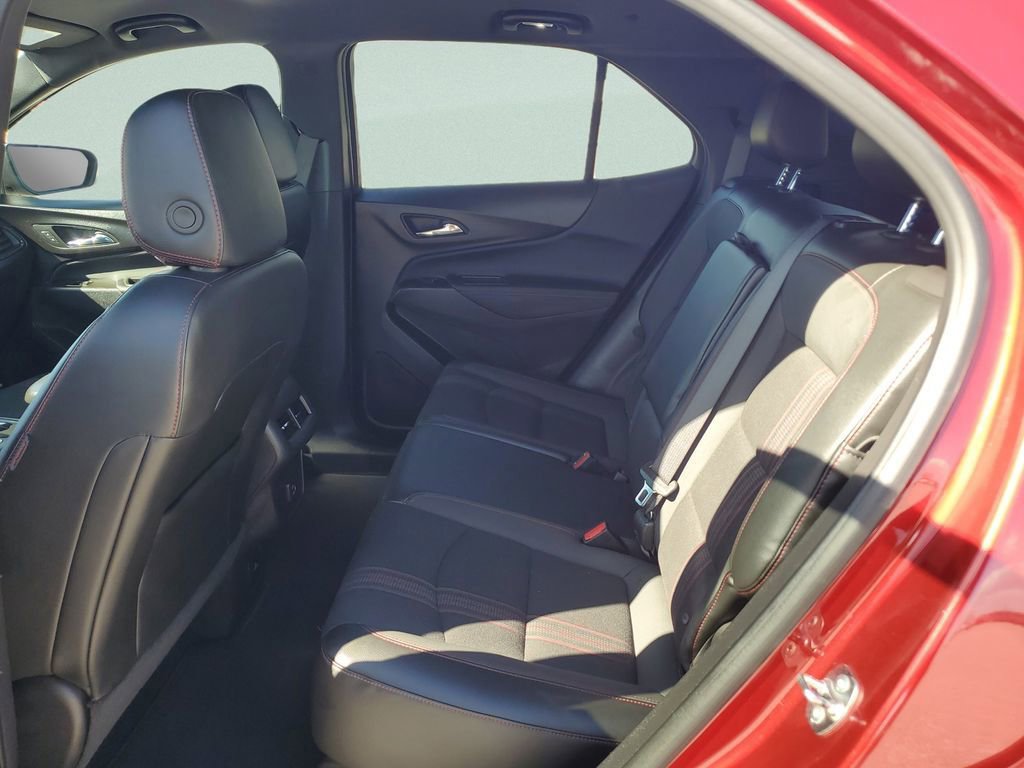 Used 2024 Chevrolet Equinox RS FWD image 19