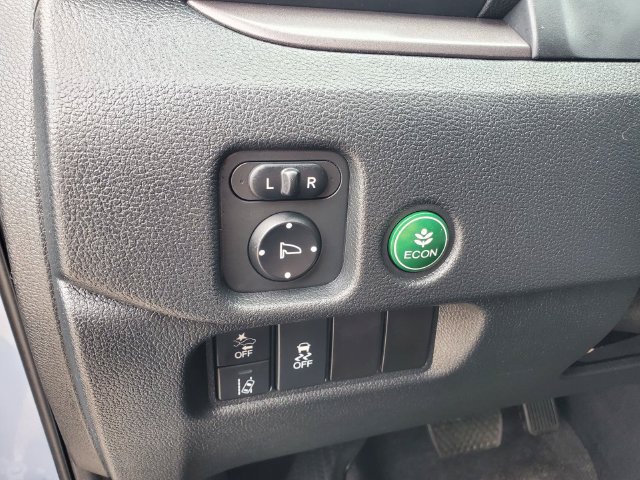 Used 2022 Honda Pilot Sport image 14