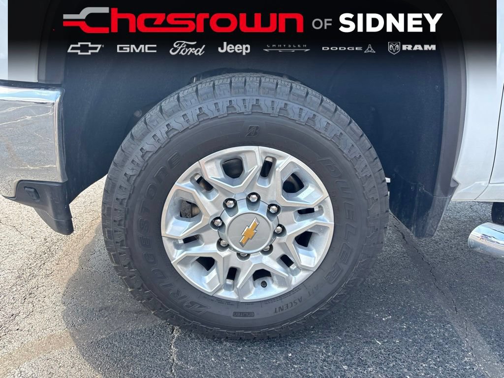 Used 2023 Chevrolet Silverado 3500 LT w/ Convenience Package AWD/4WD image 9