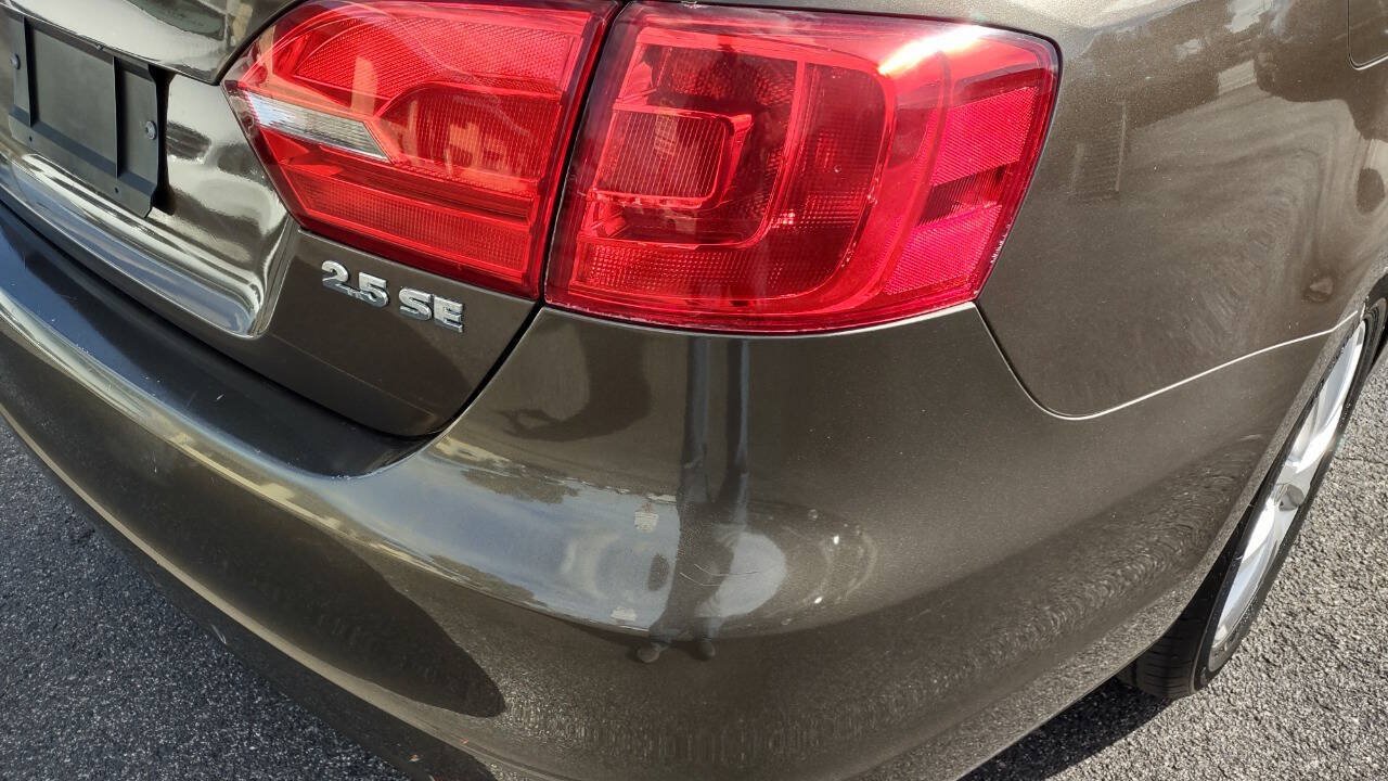 Used 2012 Volkswagen Jetta SE FWD image 33