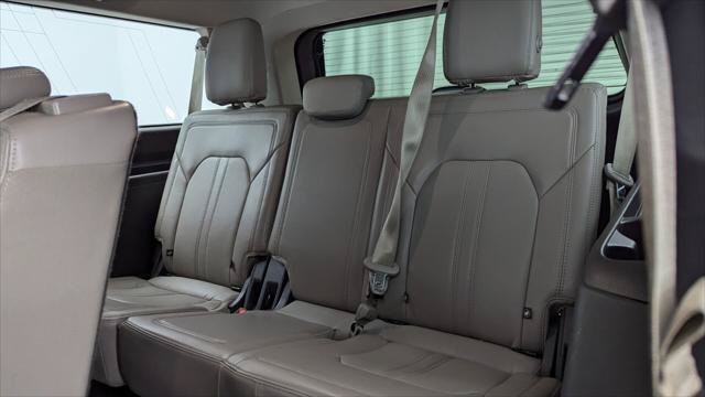 Used 2019 Ford Expedition Max Limited RWD image 17